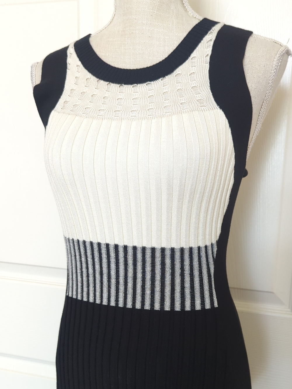 Karen Millen colorblock ribbed knit Midi dress - Picture 3 of 7